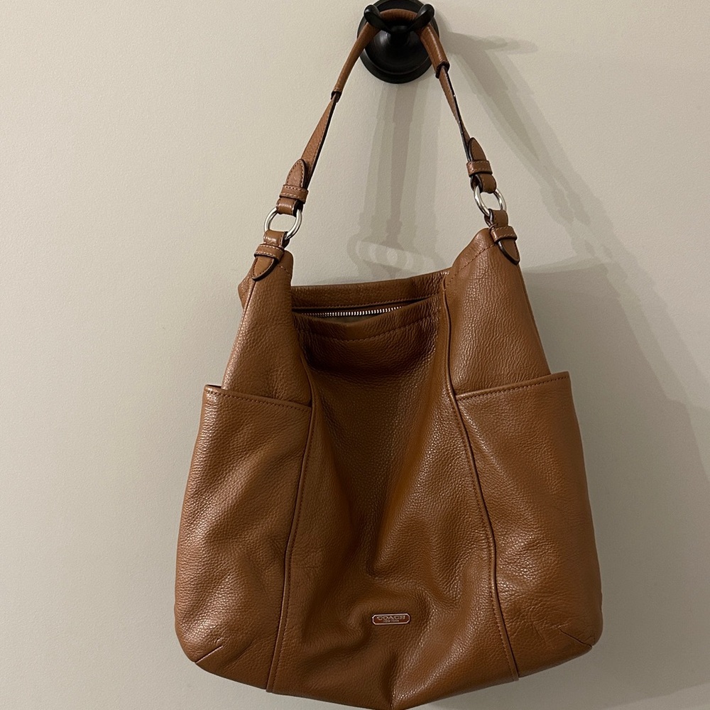 COACH Tan Leather Shoulder Bag